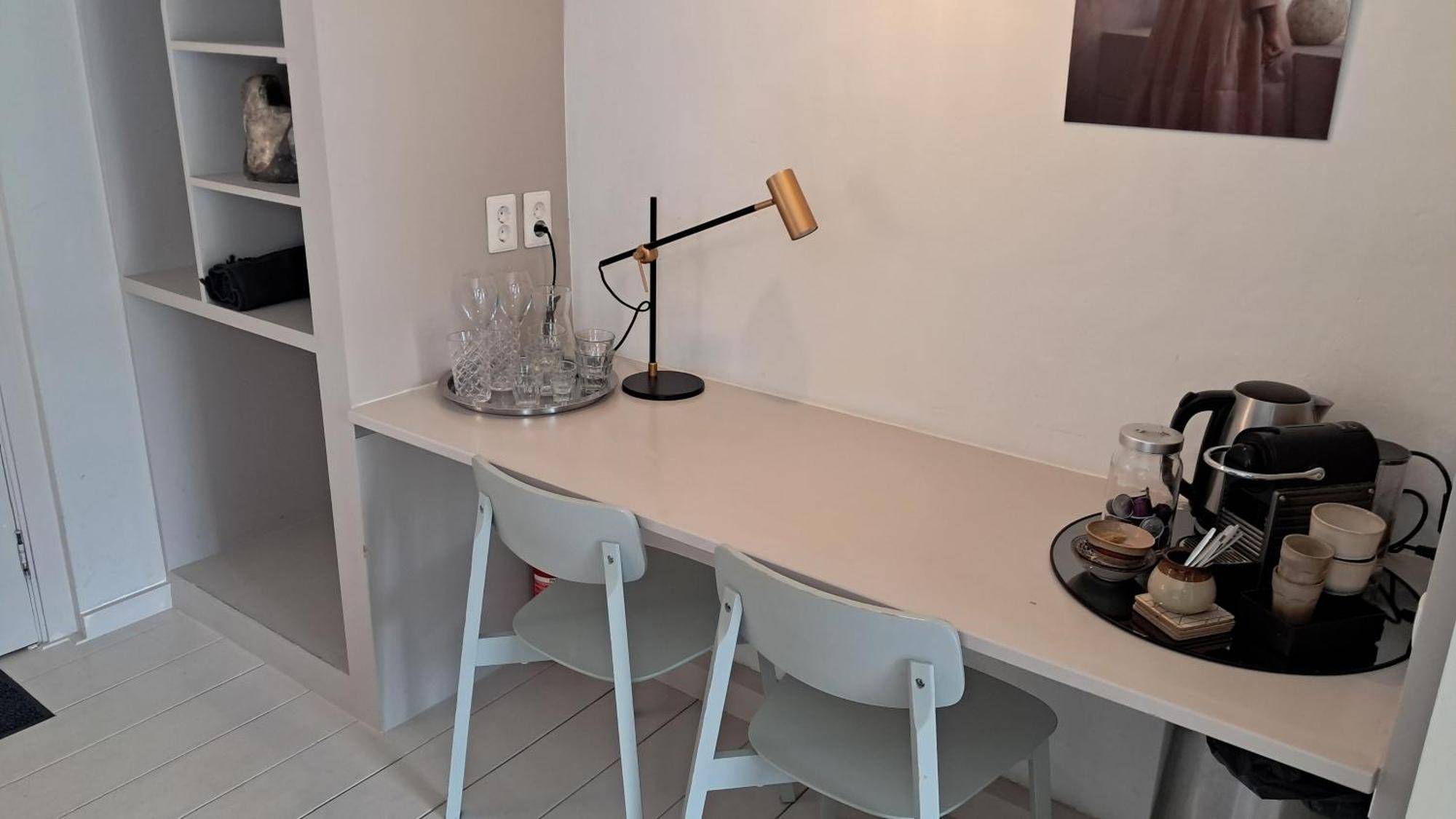 The Superstay Boutique Guestroom * Amsterdam