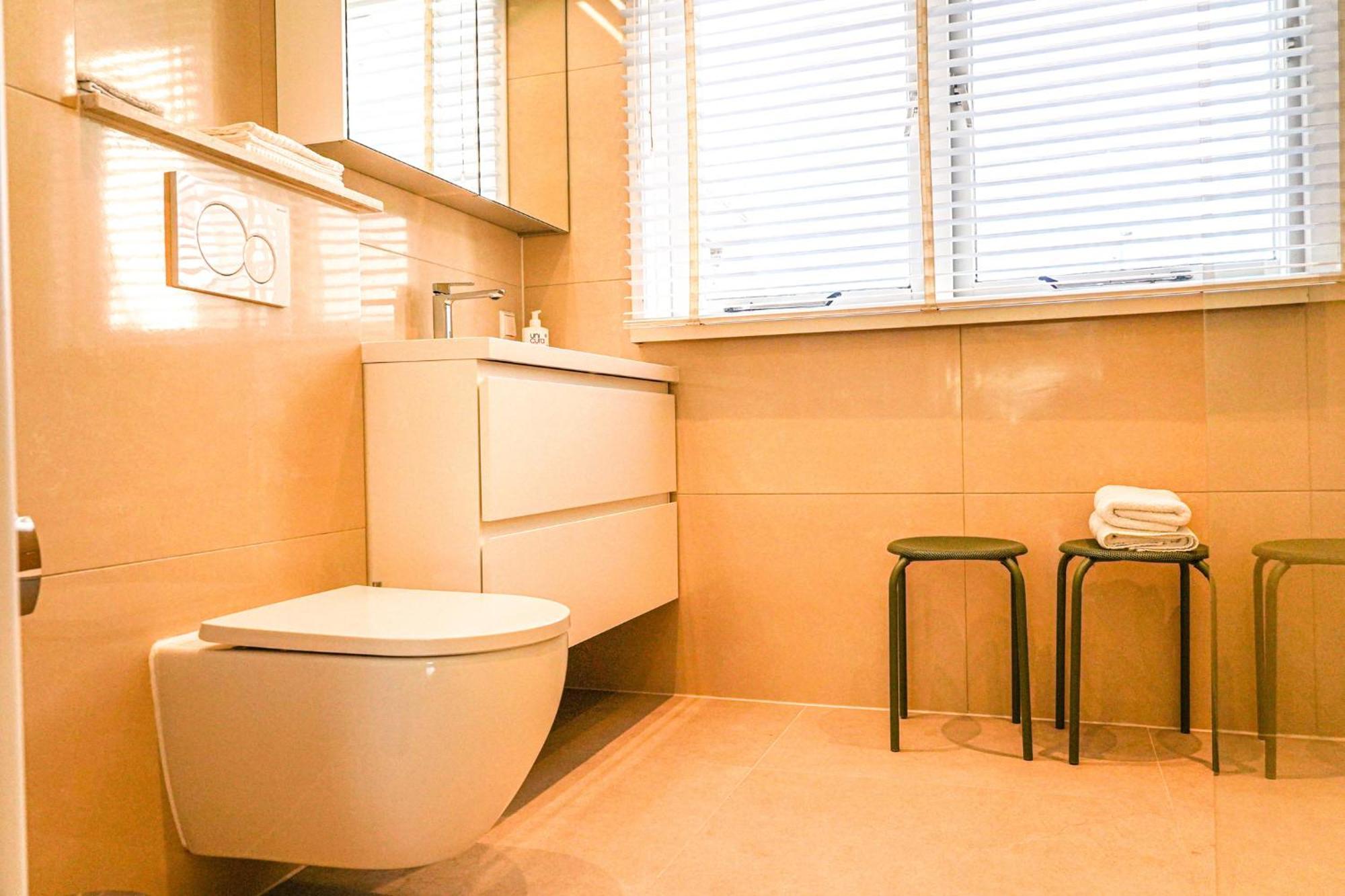 Bed & Breakfast The Balcony At Prinsen Canal Apartment Amsterdam 2*