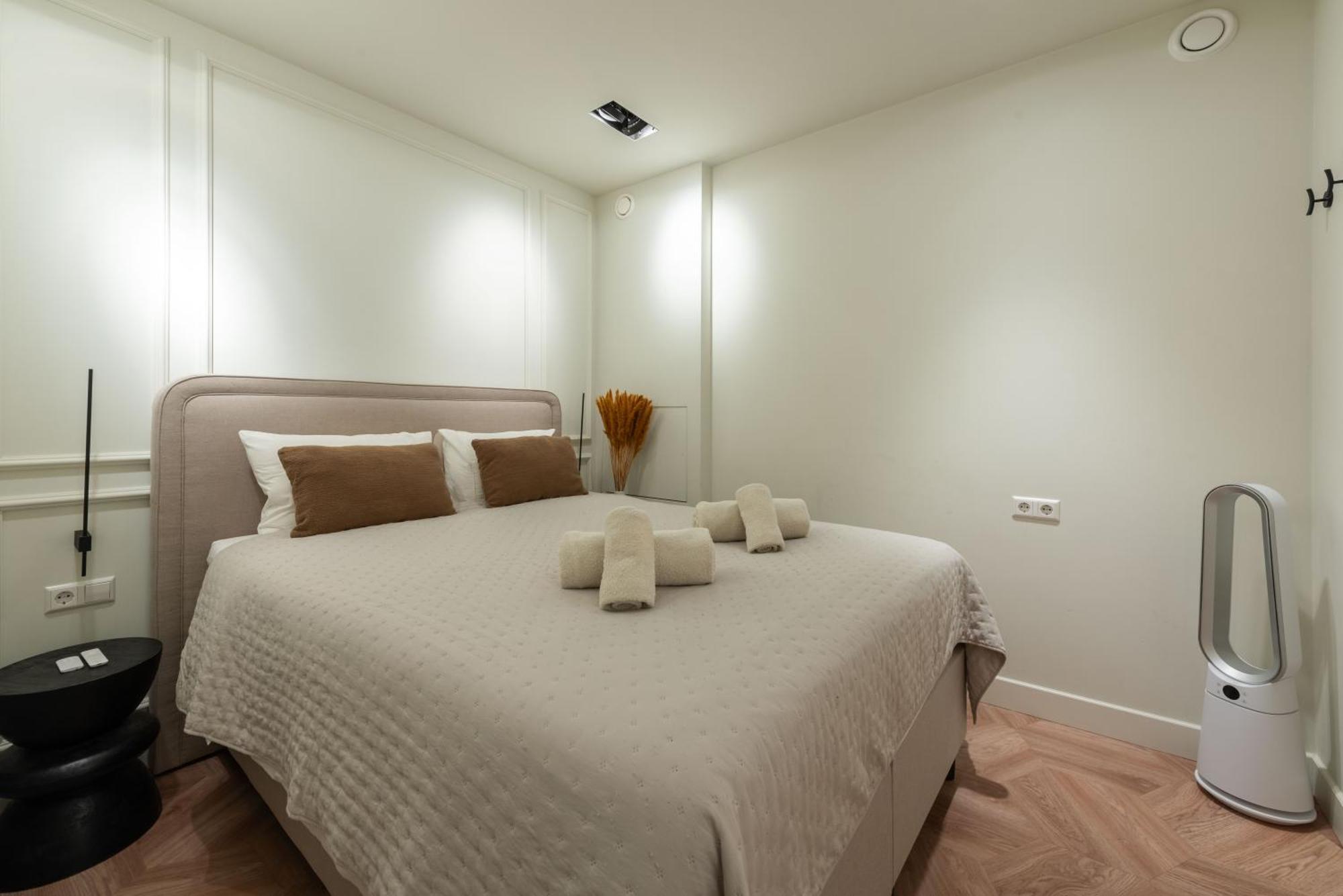 Lejlighed Newly Renovated Luxurious 200 Sqm Loft In Centre *