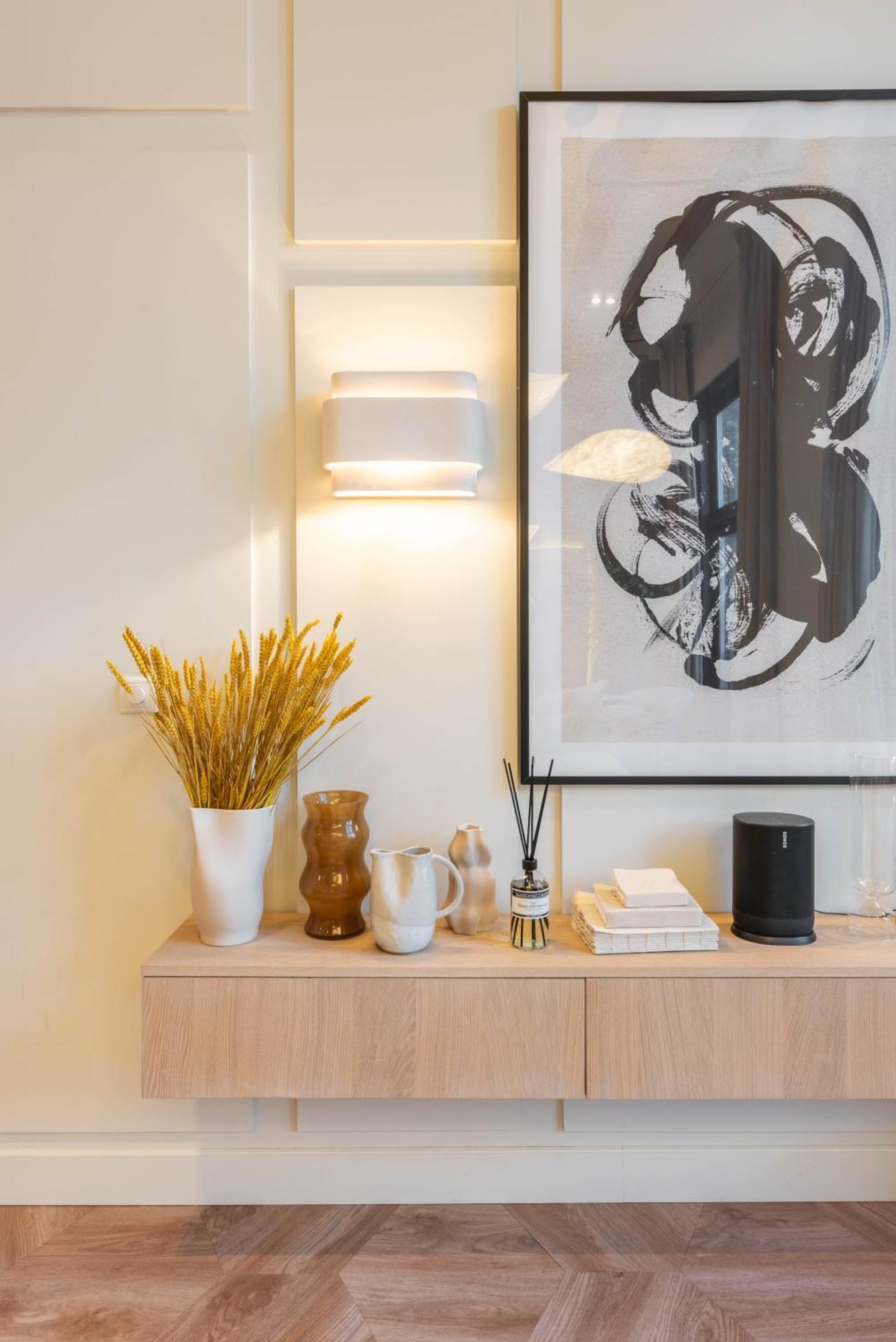 Newly Renovated Luxurious 200 Sqm Loft In Centre *