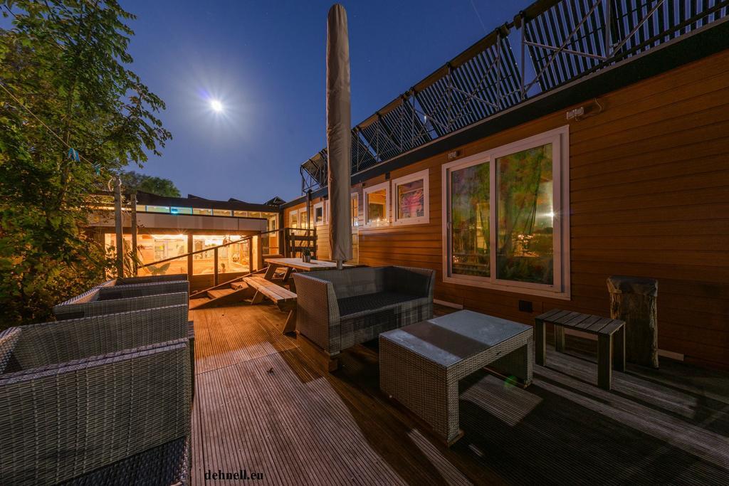 Bed & Breakfast Houseboat Between Windmills Amsterdam
