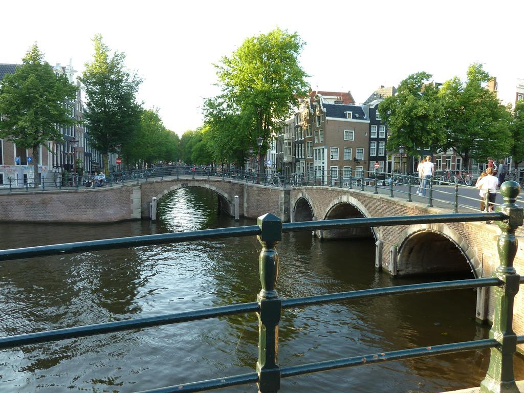 The Vanguard Secret Gasthuis *
