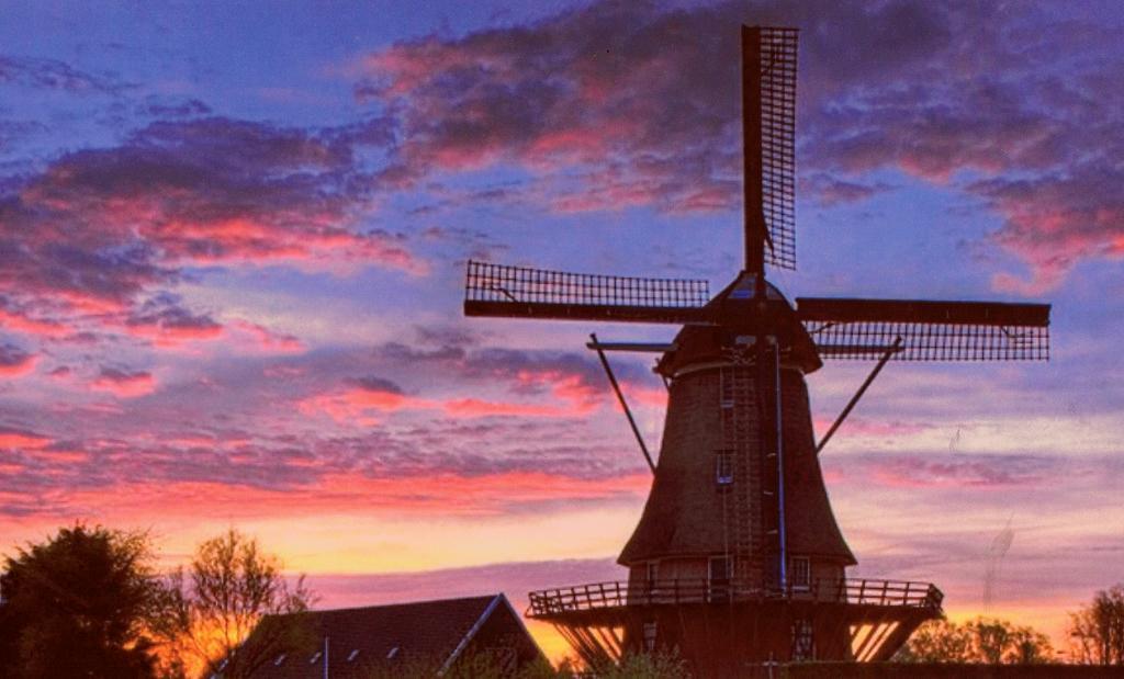 Bed & Breakfast Houseboat Between Windmills Amsterdam