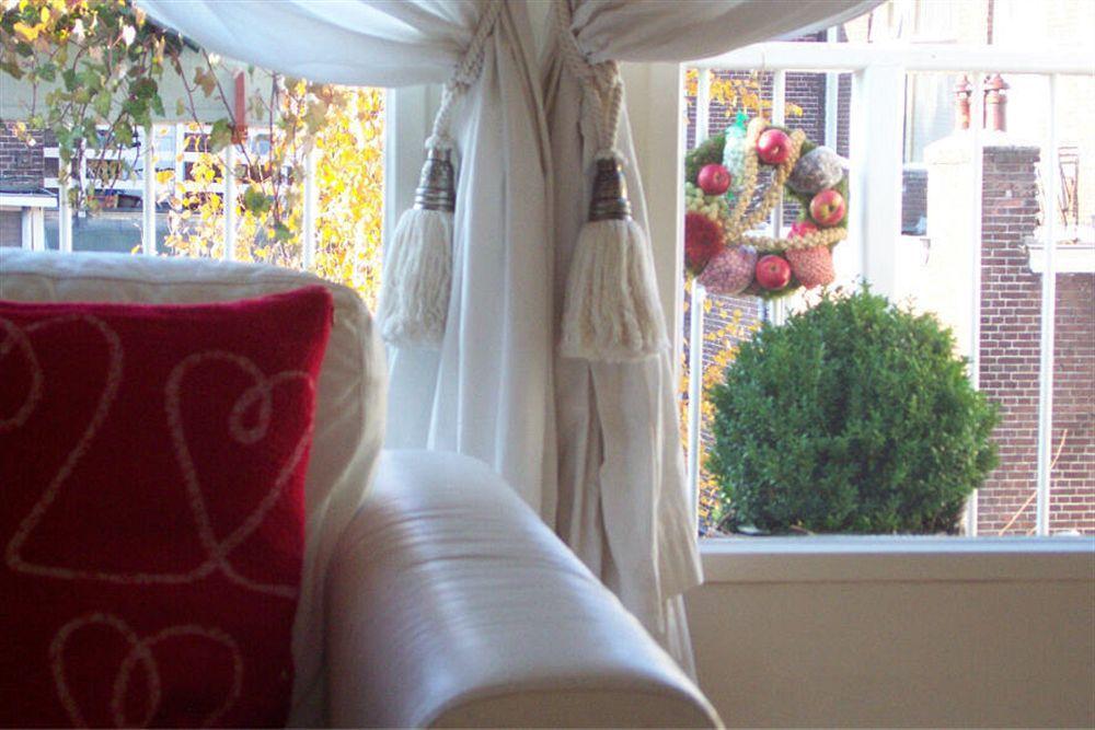 Hotel Bed And Breakfast Amsterdam