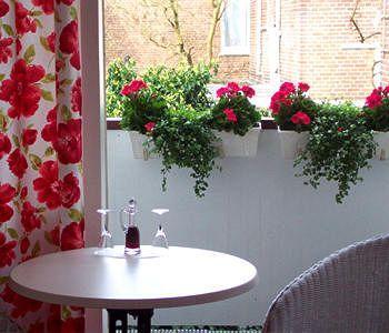 Bed And Breakfast Amsterdam 3*