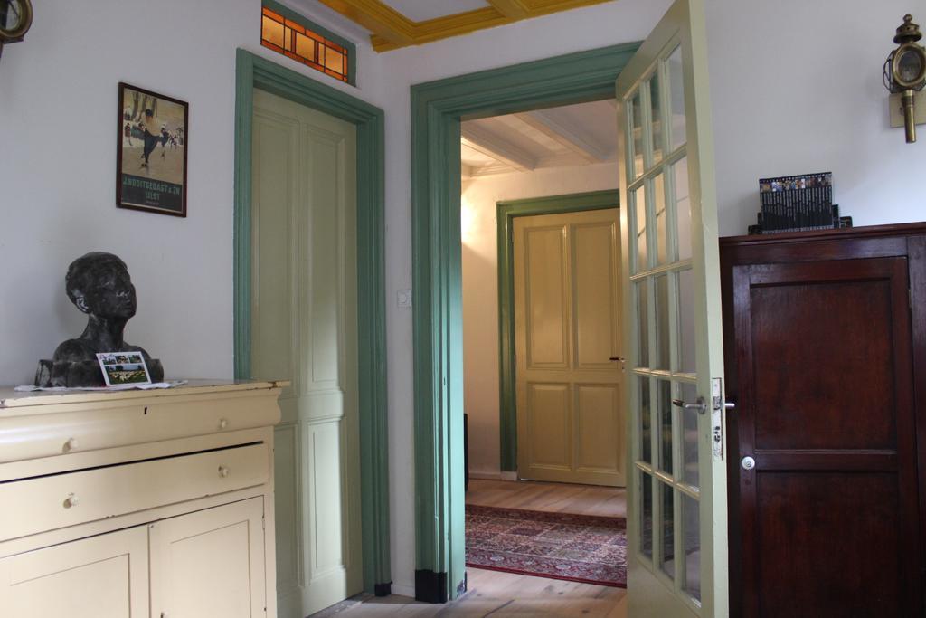 Vondelstraat Bed & Breakfast *