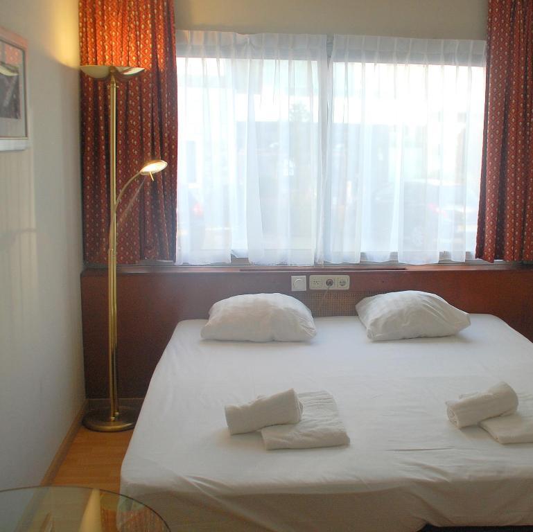 Budget Hostel Bargain Toko Vandrerhjem *