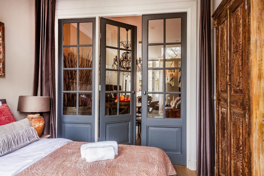 Livia's Hideaway Elegant