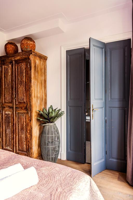 Livia's Hideaway Elegant