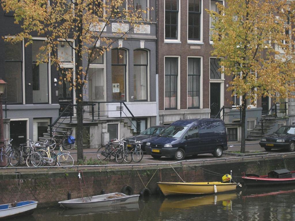 Singel 100 Bed and breakfast *