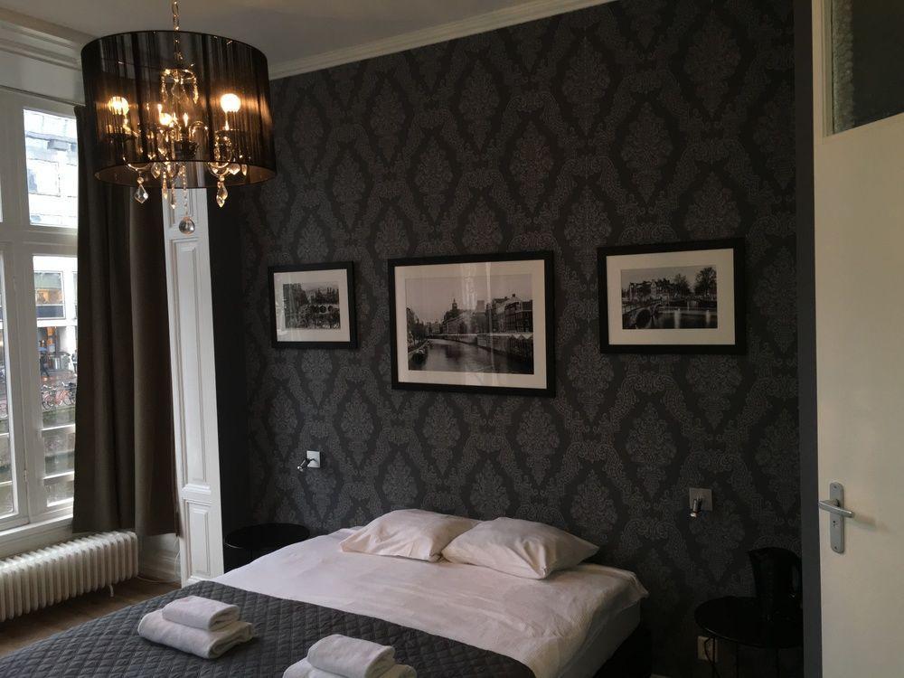Flower Market Hotel 2*