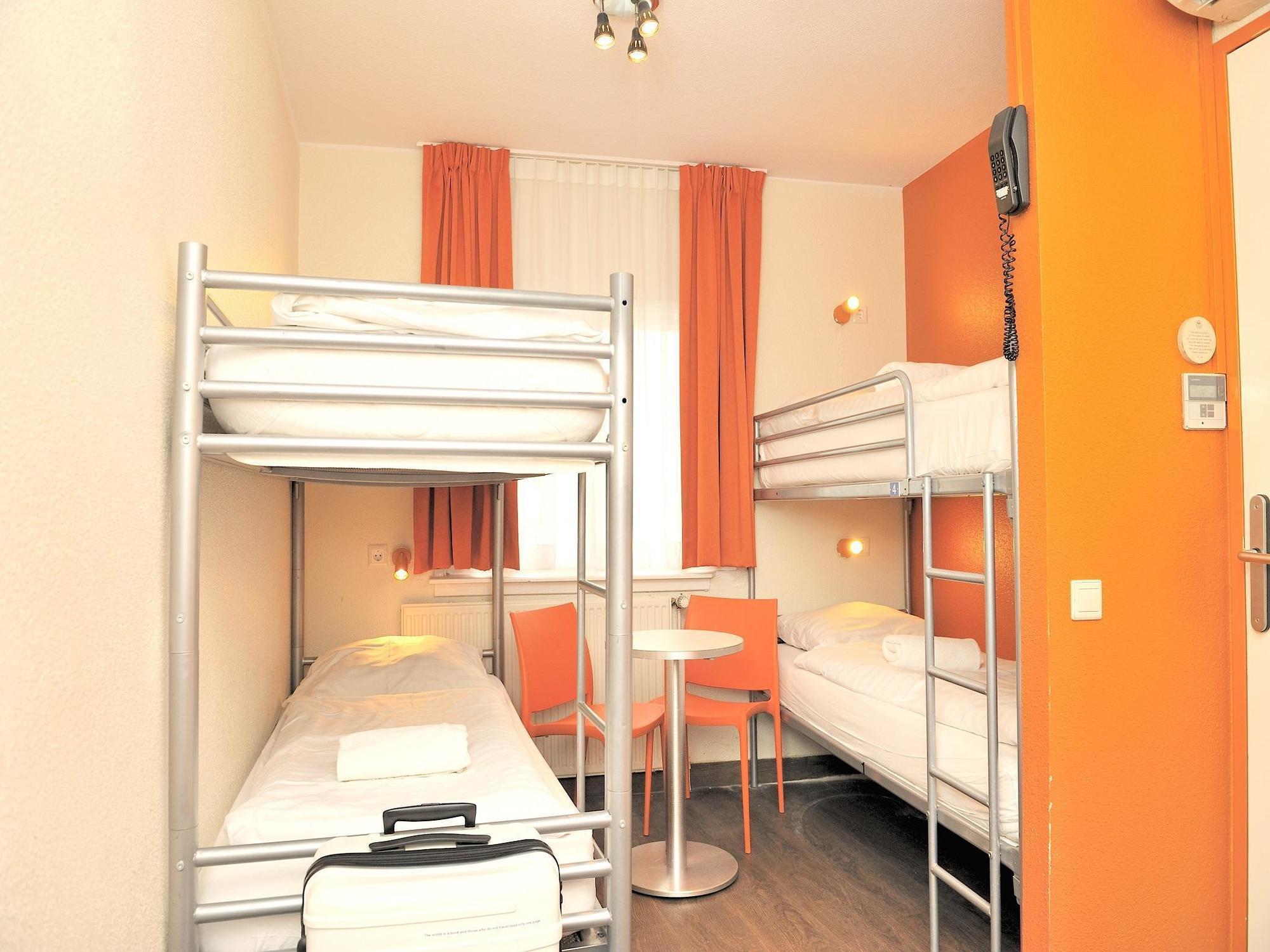Tourist One 2* Amsterdam