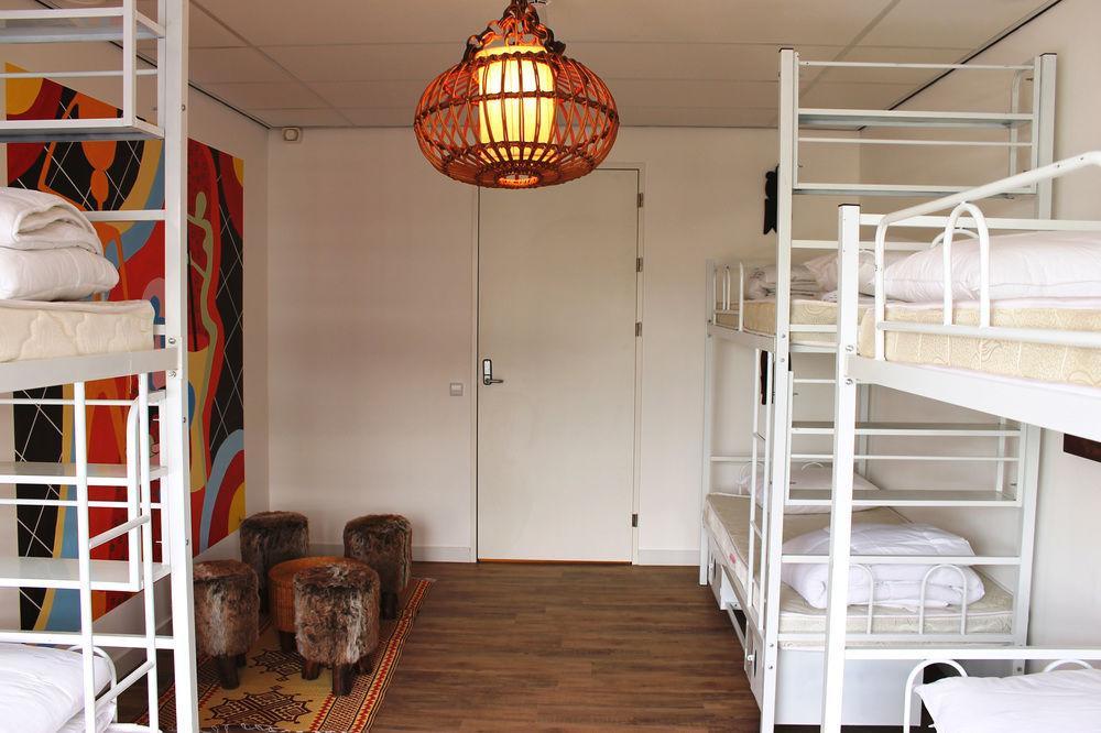 Hostelle *