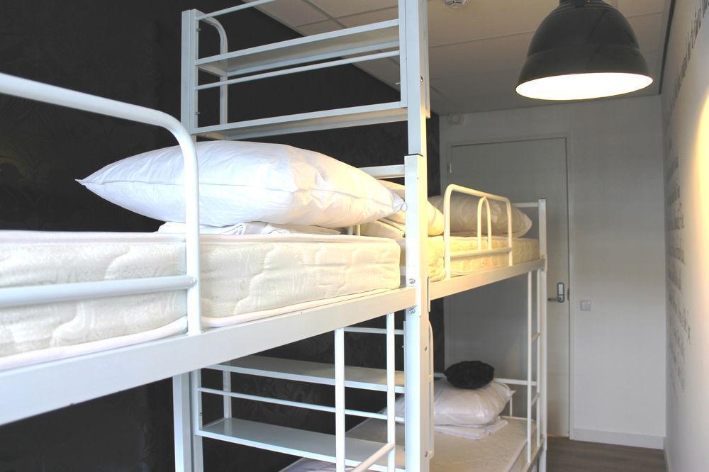Hostelle *