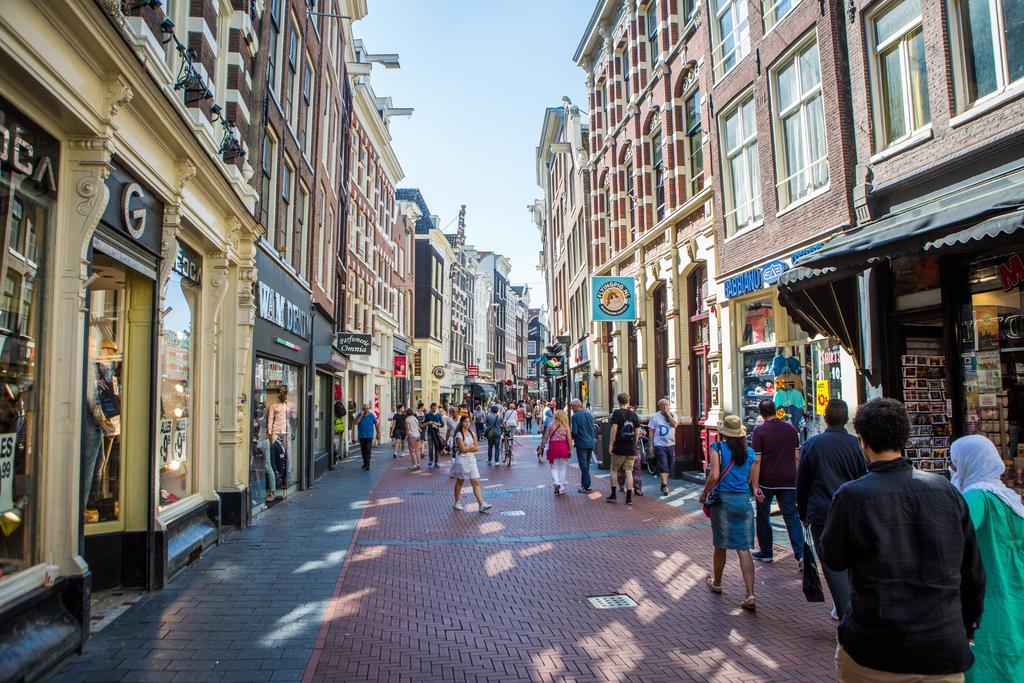 The Flying Pig Downtown Amsterdam