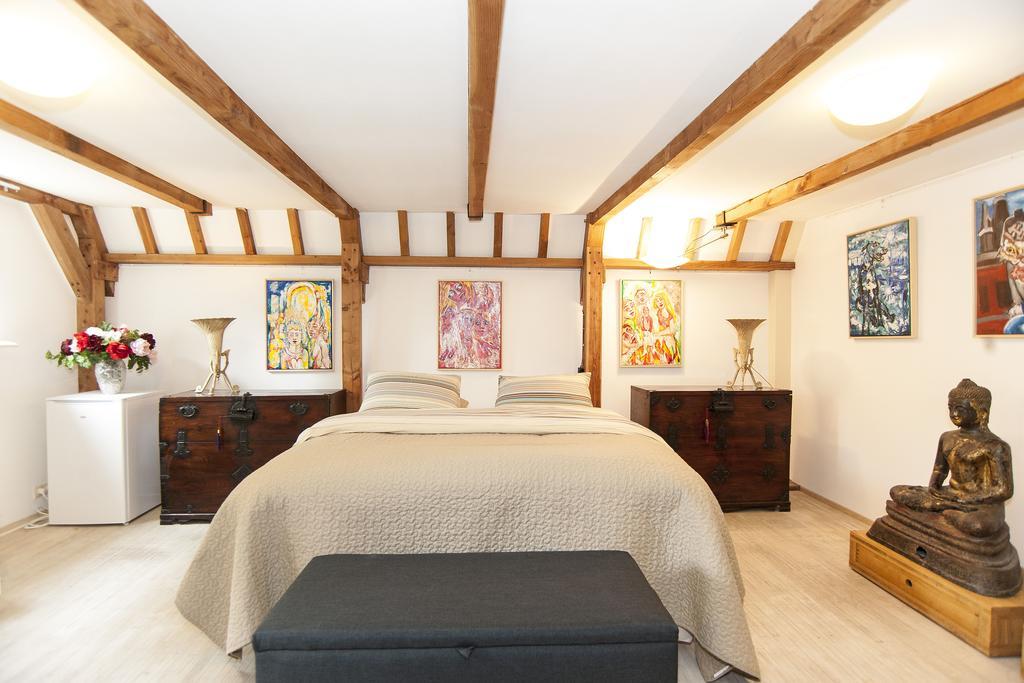 Bed & Breakfast Bed & Breakfast Of Art Amsterdam