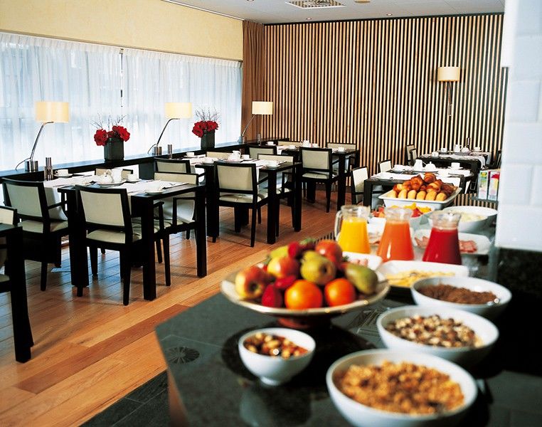 Hotel Nh Centre 4*