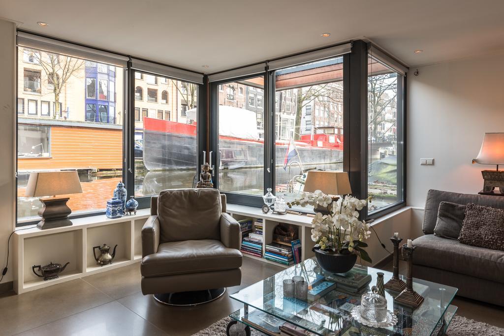 Bateau-hôtel Houseboat-apartment Sumatra Amsterdam