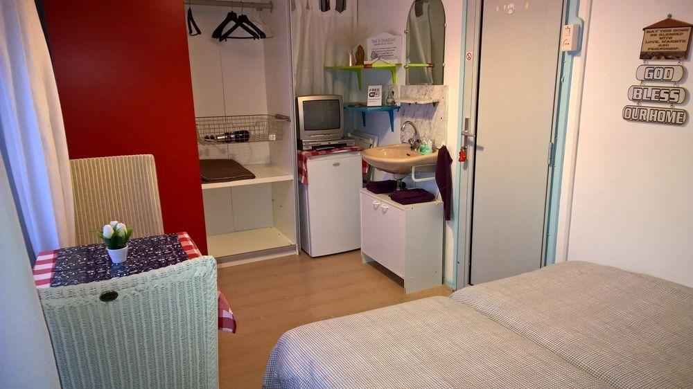 Bed & Breakfast Bed And Breakfast Amsterdam Holy Dove 2*