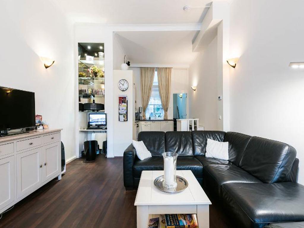 Lovely Canal Apartment *