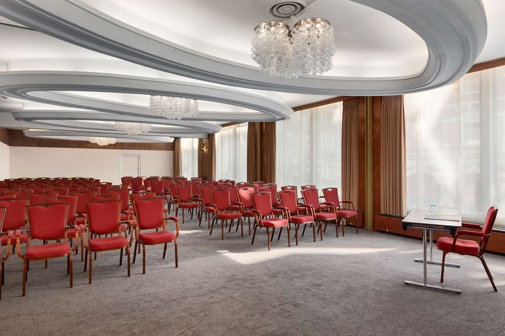 Nh Centre Hotel