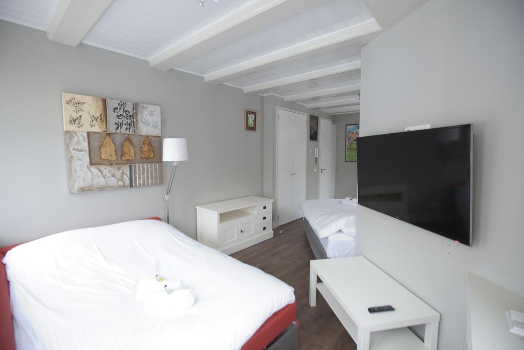 1st Floor Prinsengracht Studio *