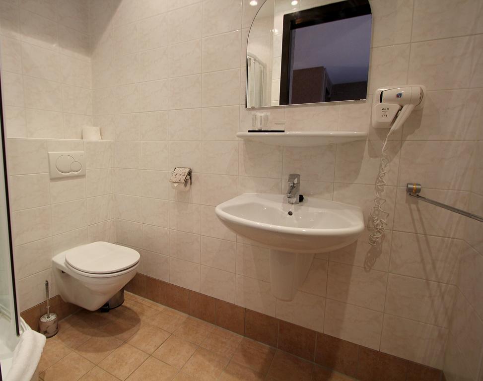 Hotel Village 3*