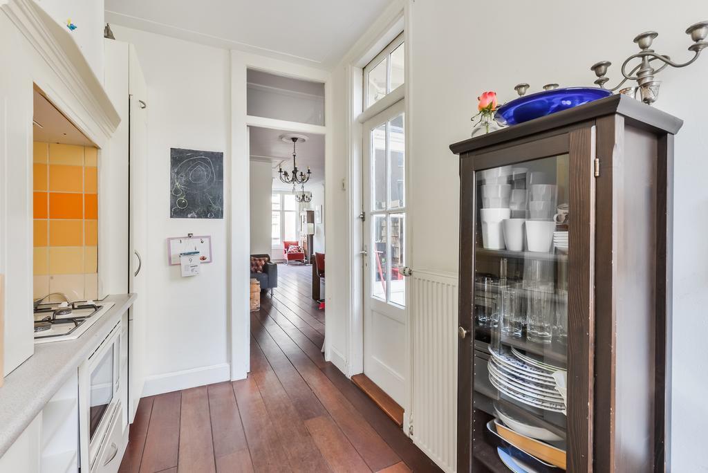 Appartement Tolstraat Family House