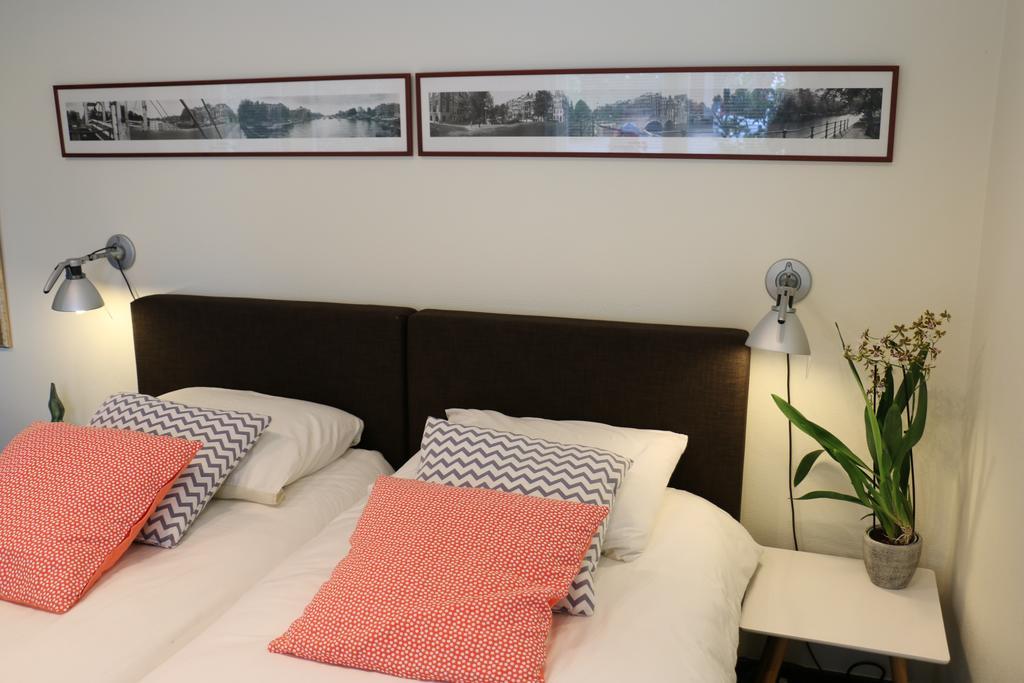 The Red House Bateau-hôtel *