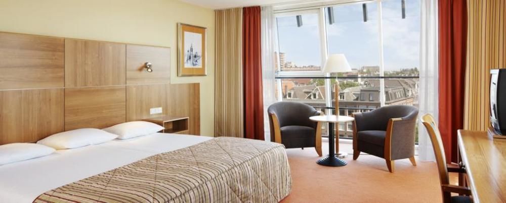Nh Museum Quarter Hotel 4*
