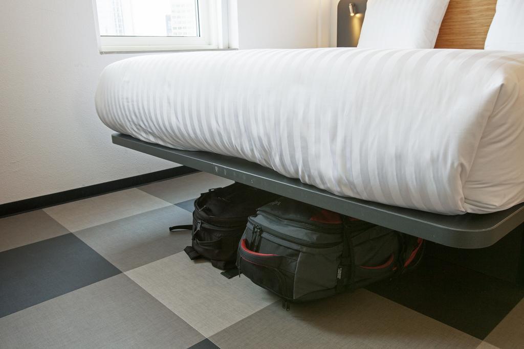 Easyhotel Arena Boulevard Hotel