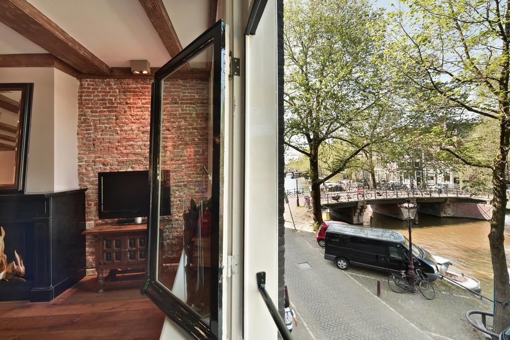 Bed & Breakfast The Place 2 4*