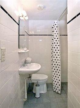 Onefam Amstel Hostal Ámsterdam