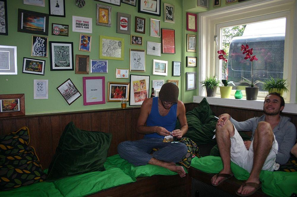 The Flying Pig Uptown Hostel *