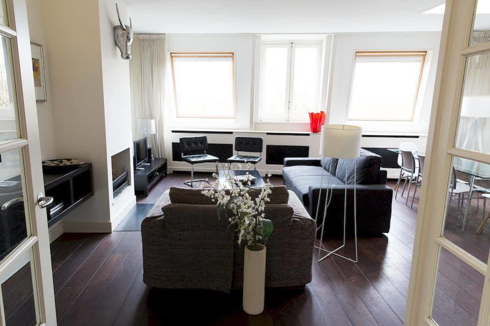 Marnix360apartments The Mansion Apartahotel