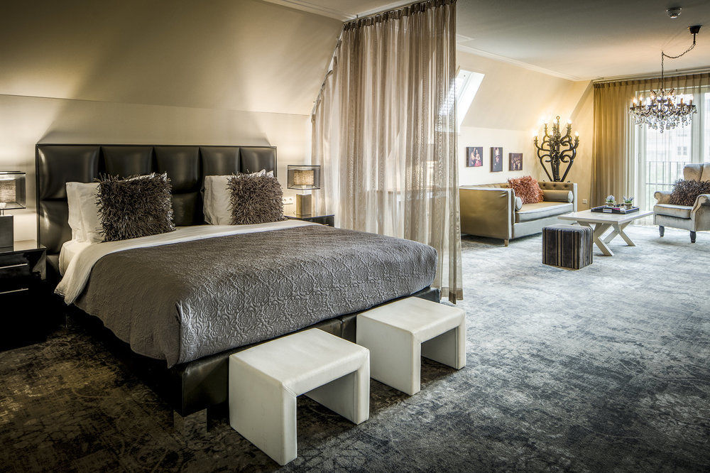 Luxury - Member Of Warwick Hotel