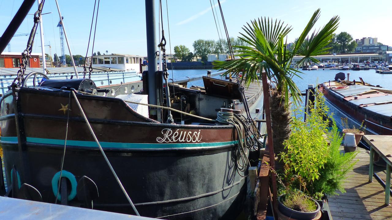 Bed and breakfast Houseboat Reussi