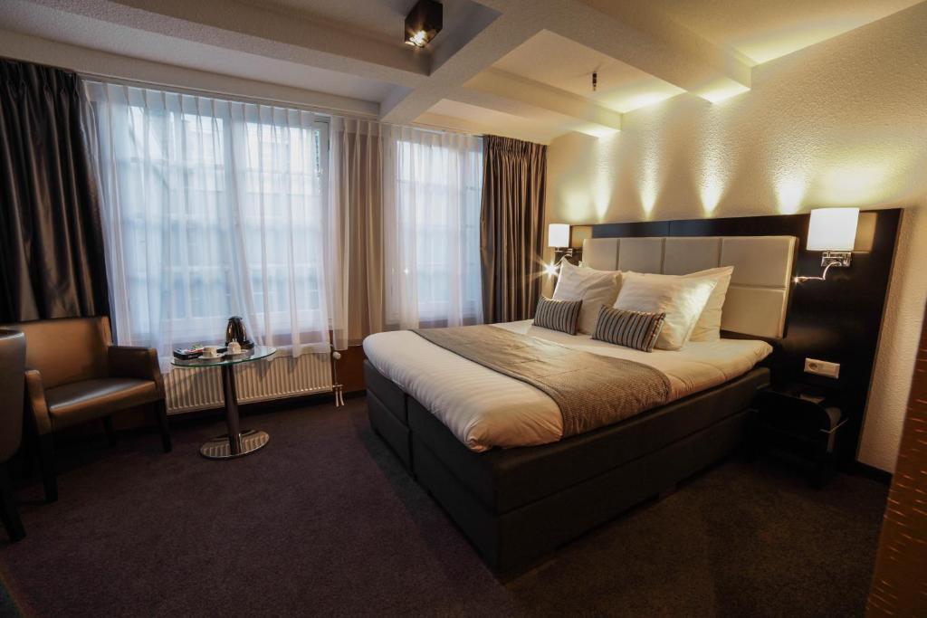 Mansion Hotel 3*