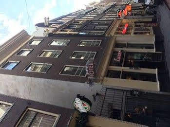 Hotel Luxer 3*
