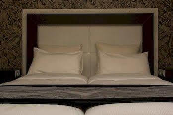 The Bird Hotel 3*