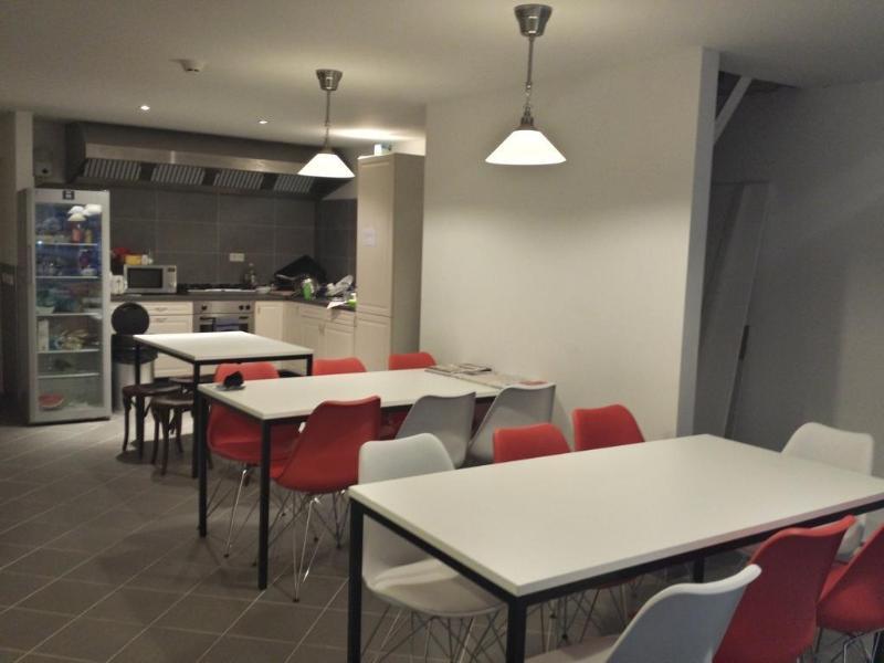 Amigo Hotel 2*