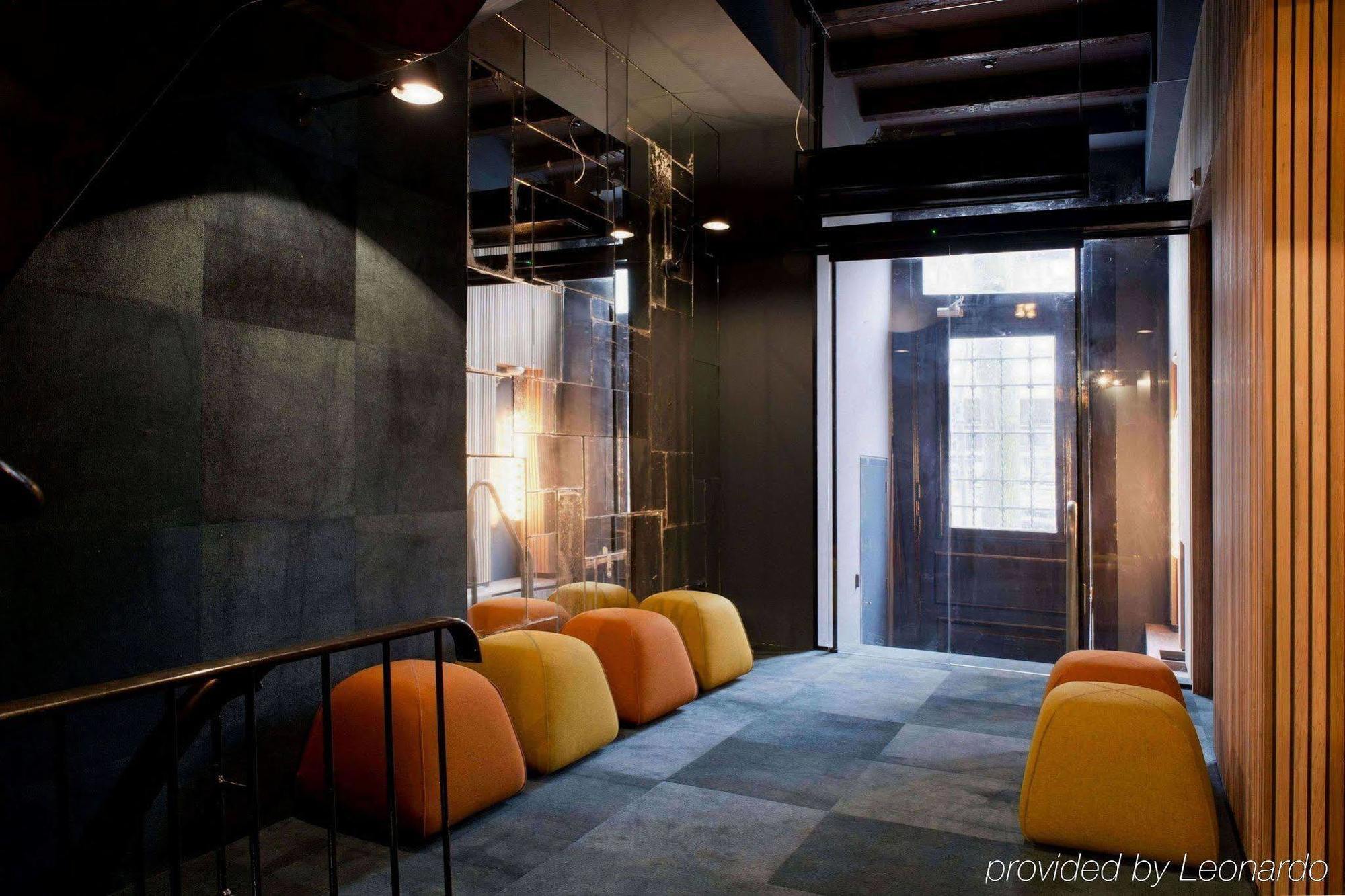 Hotel Ph Oosteinde 3*