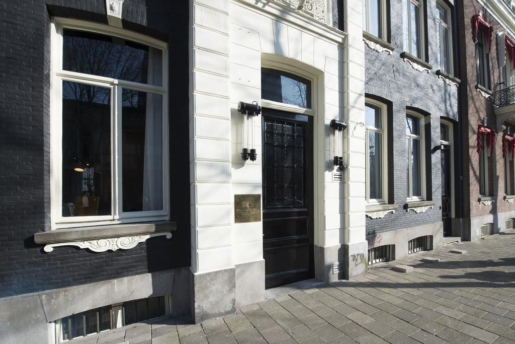 Hotel Ph Oosteinde 3*