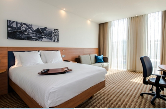 Hampton By Hilton / Arena Boulevard Hotel
