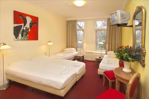 Onefam Amstel Hostel