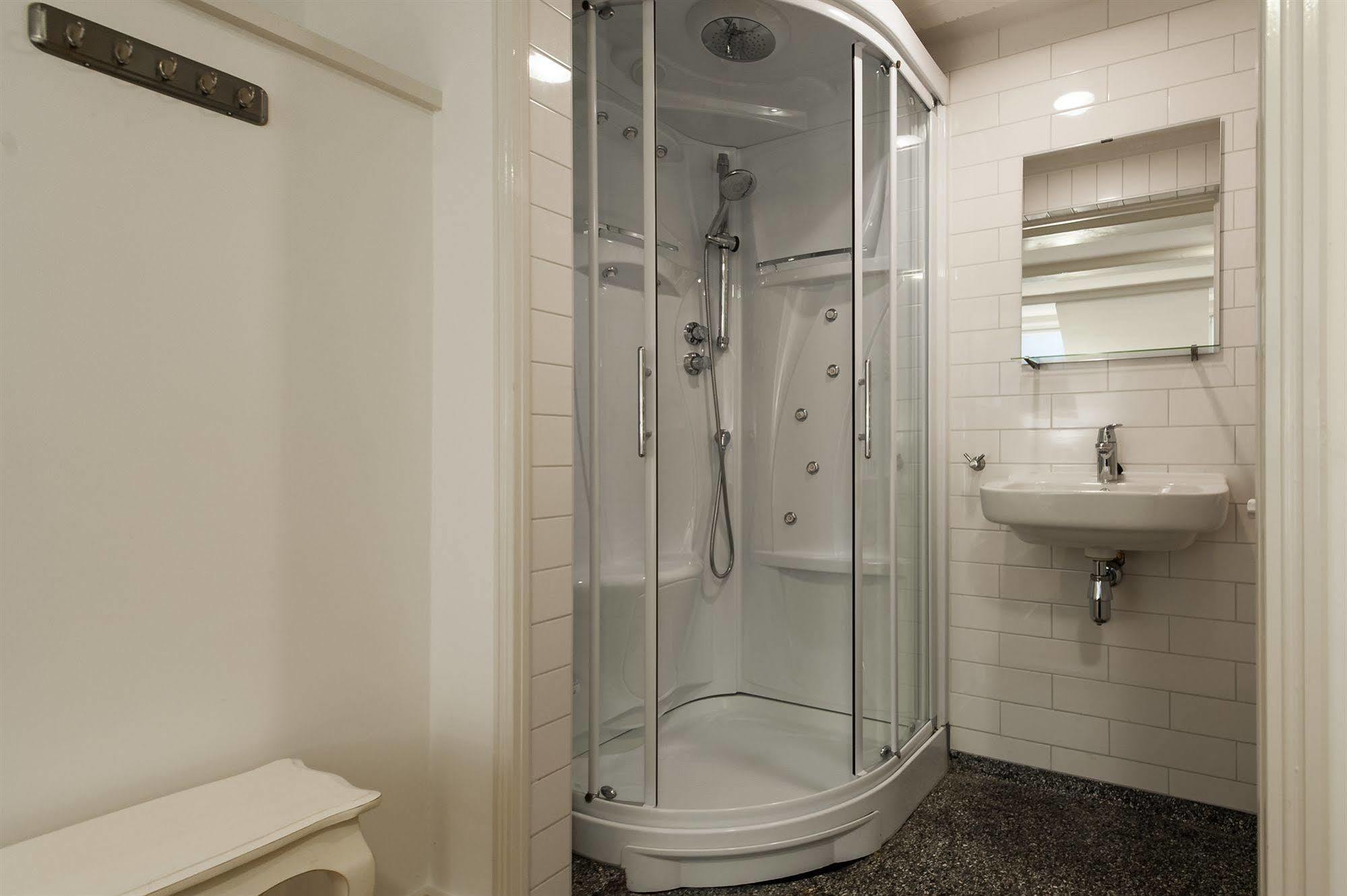 Apartment Short Group Jordaan Laurier Serviced
