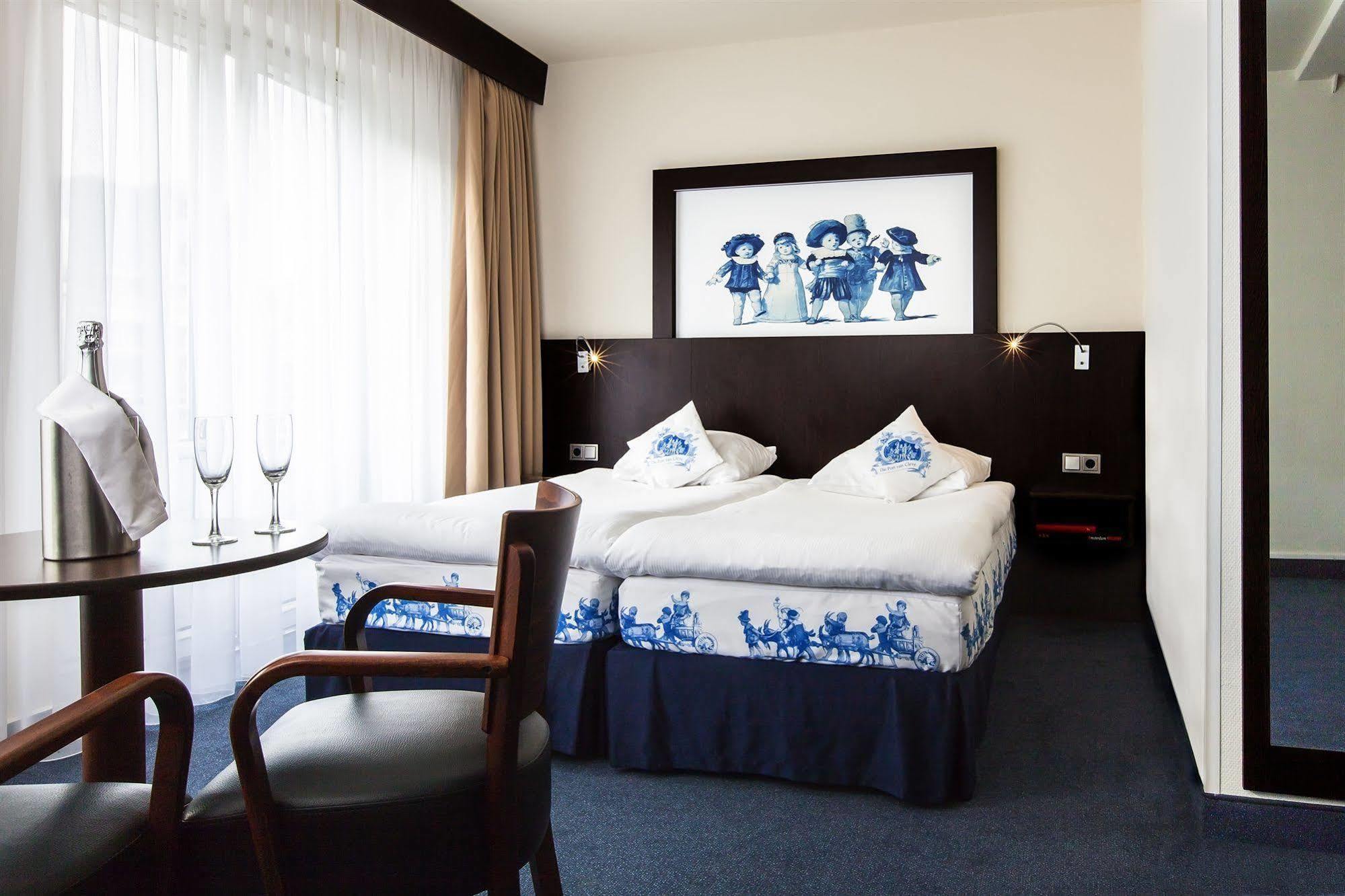 Port Cleve Hotel