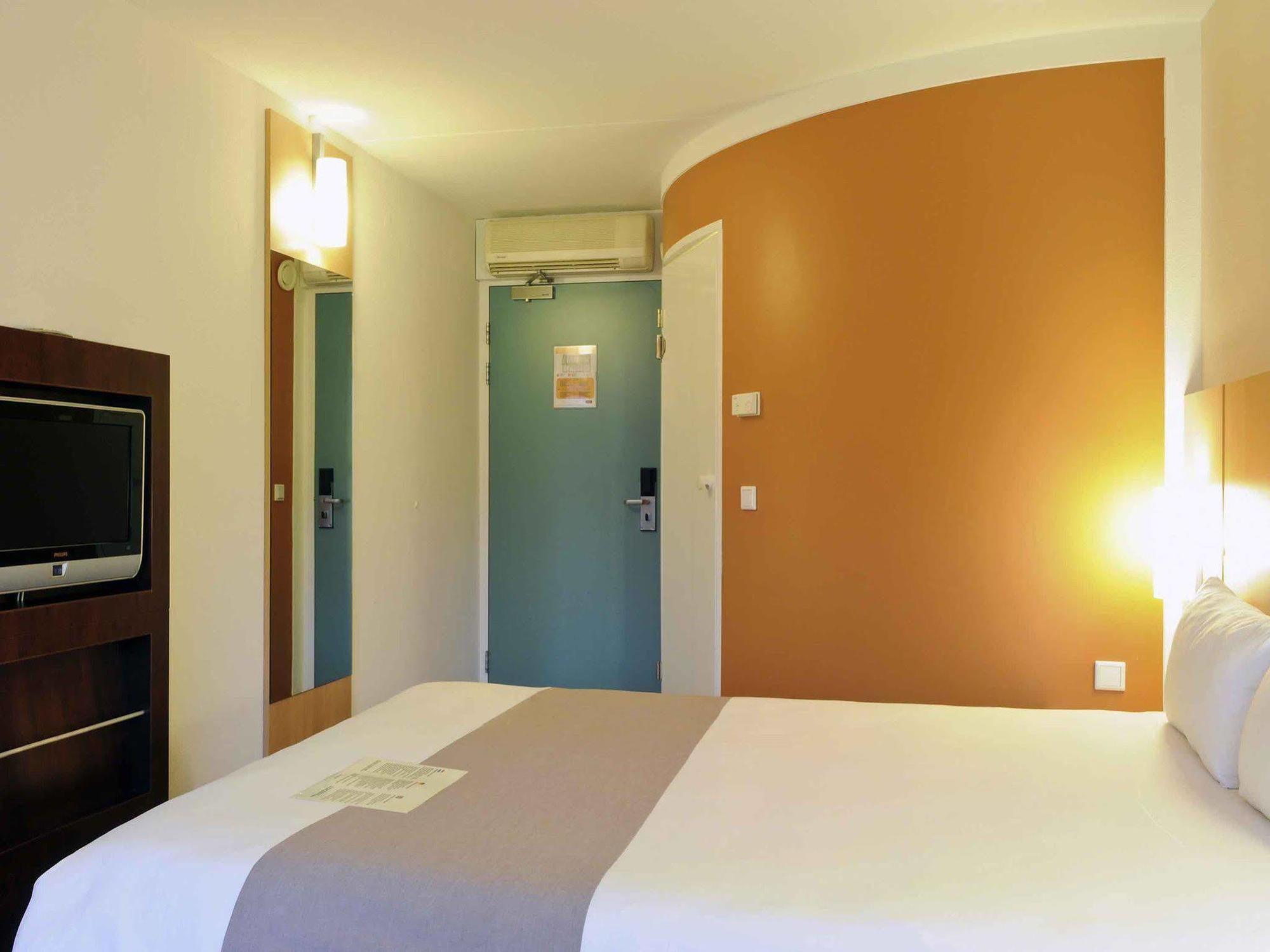 Ibis Centre Stopera Hotel 3*