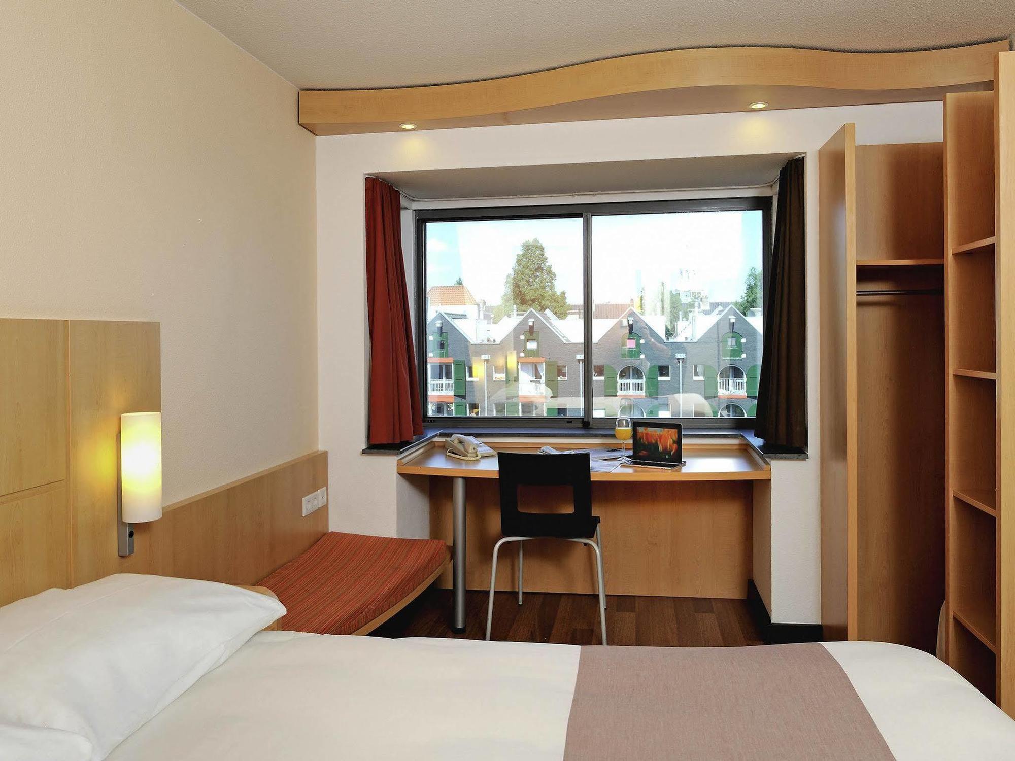 Ibis Centre Stopera 3* Amsterdam