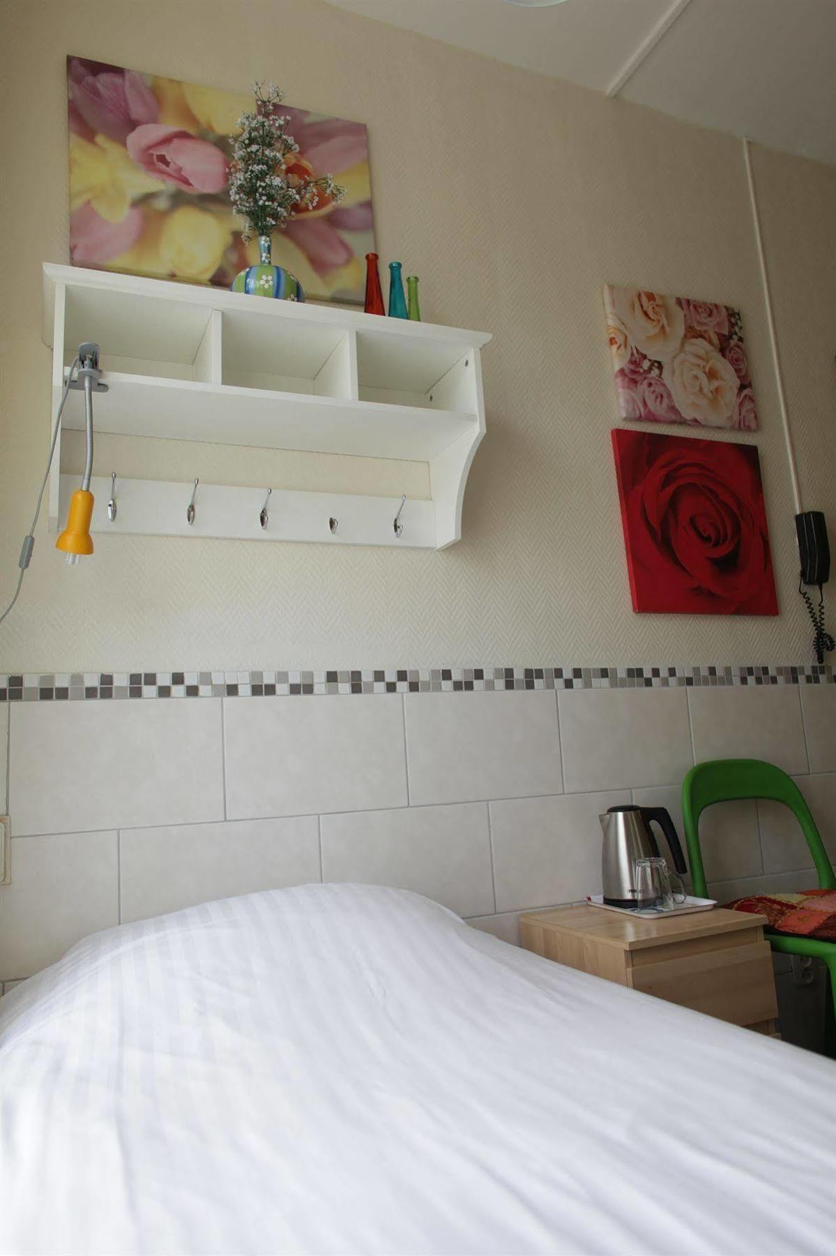 Weber Hotel 2*